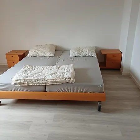 Emil Wienandsstr 18 * Mönchengladbach